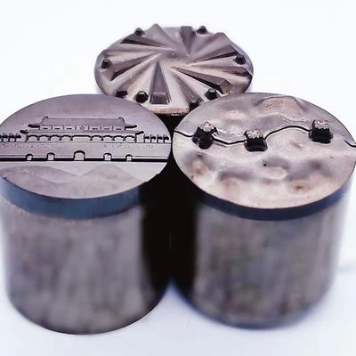 2Máquina de grabado láser de fibra de precisión de 0,5 kW para materiales no consumibles